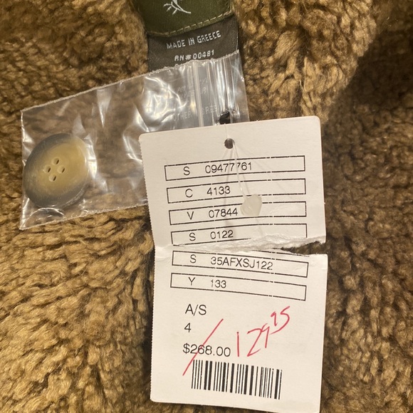 Anthropologie Made in Greece Floral Pattern with Faux Fur - Picture 15 of 15